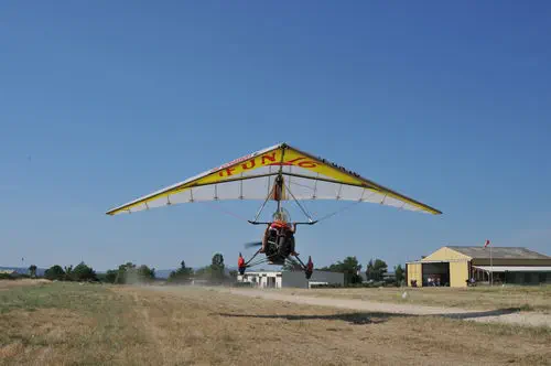 フライトＵＰ Ultraleve trike de 2 lugares - iFun 16 - Skypper Evo - AIR