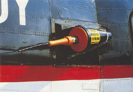 Transmissor localizador de emergência para helicóptero - CPT 606 - Caledonian Airborne Systems Ltd