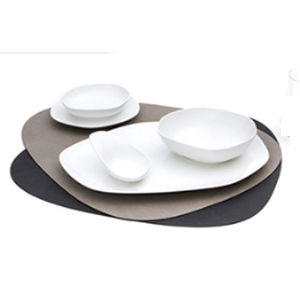 Bandeja para avião - SPIRIANT - metálica / em porcelana / descartável