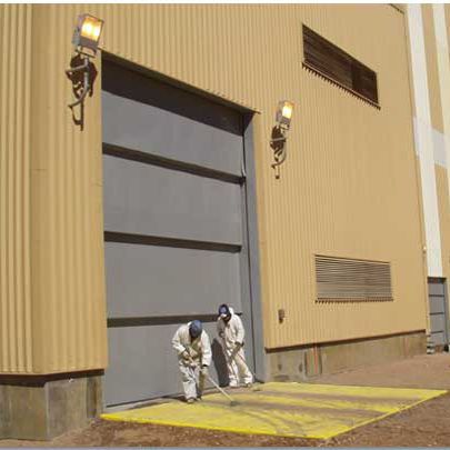 Porta para hangar dobrável - International Door, Inc - resistente ao vento