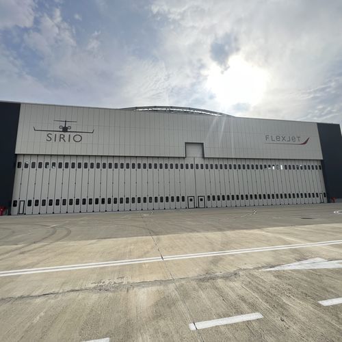 Porta para hangar dobrável - Moreschi Chiusure Industriali S.r.l. - para helicóptero / para avião / industrial