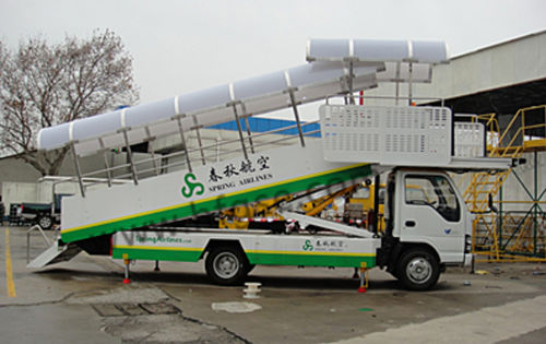 Escada de embarque - HFKT4800 - Shanghai Hangfu Airdrome Equipment Co., Ltd. - móvel / com área coberta / para avião
