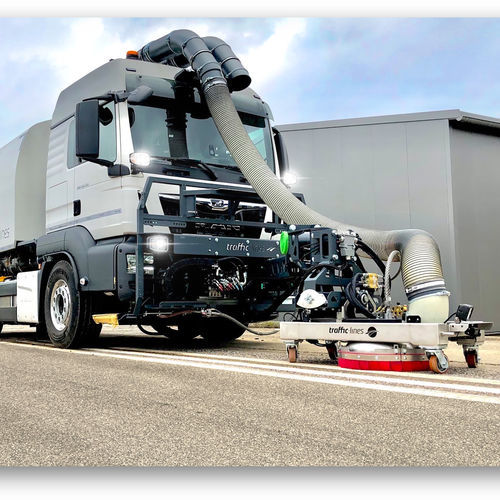 Máquina de limpeza flexível - dynamic twister - Maschinenbau Cernota GmbH & Co. KG - para pista de aeroporto / montada em caminhão / para limpeza de superfícies